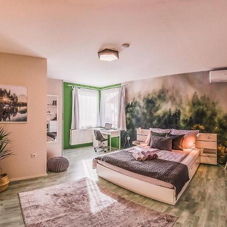 Riverside Apartman**** Μίσκολτς Εξωτερικό φωτογραφία