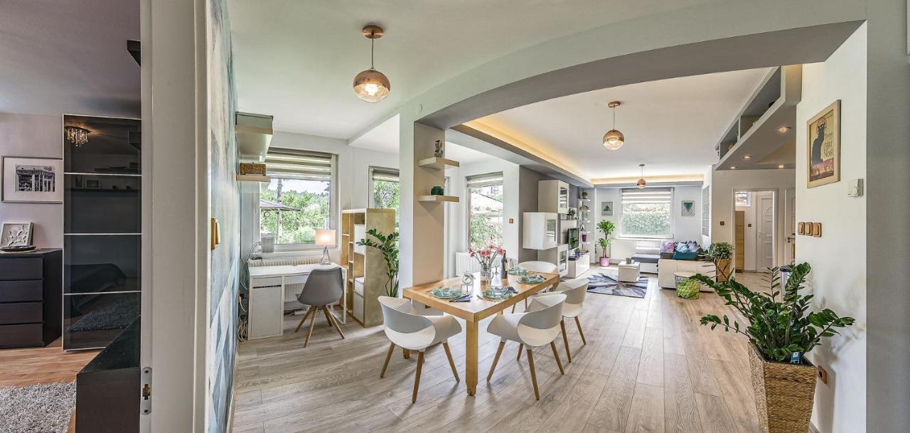Riverside Apartman**** Μίσκολτς Εξωτερικό φωτογραφία