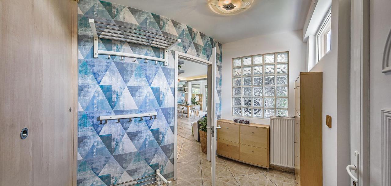 Riverside Apartman**** Μίσκολτς Εξωτερικό φωτογραφία